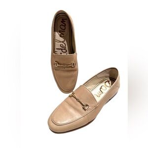 Sam Edelman Beige Loraine Loafers with Gold Accent Size 6 Women’s